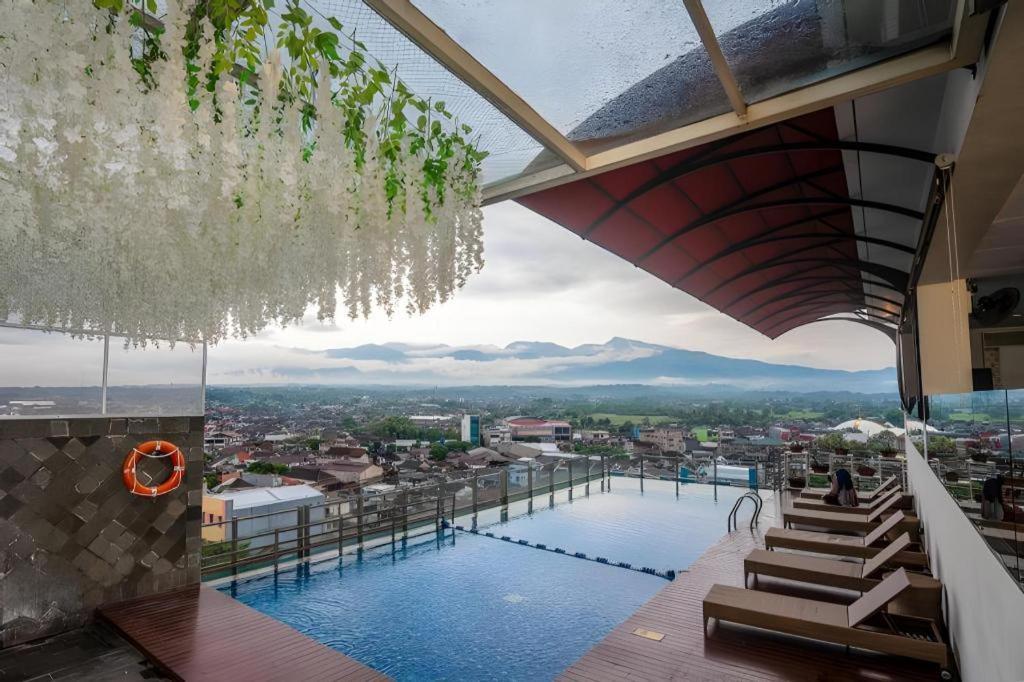 Java Lotus Hotel Jembel Dış mekan fotoğraf