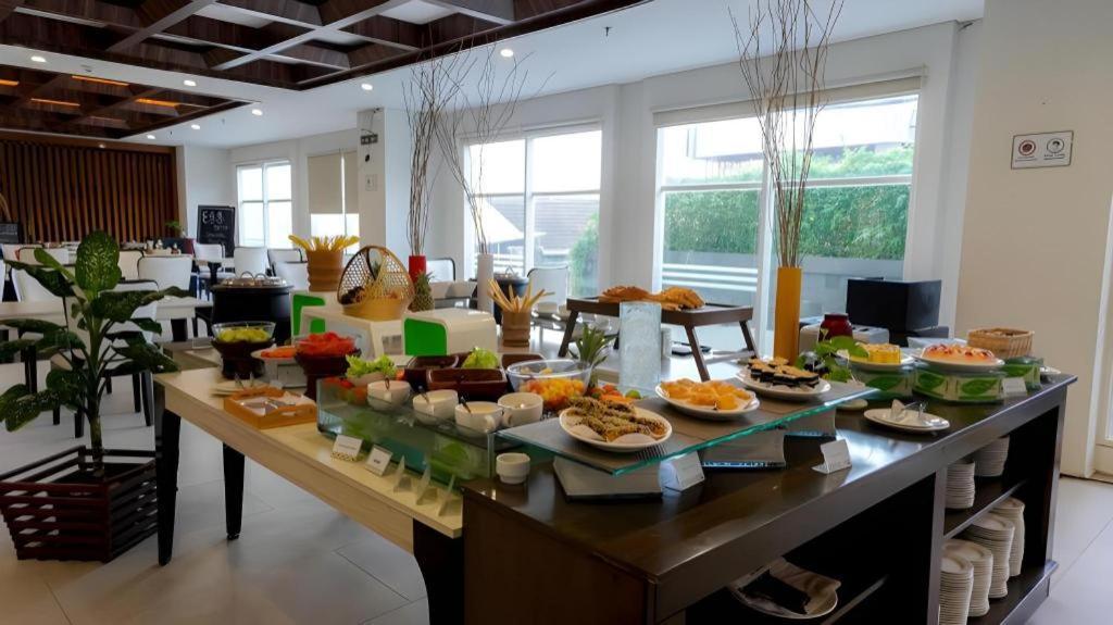 Java Lotus Hotel Jembel Dış mekan fotoğraf