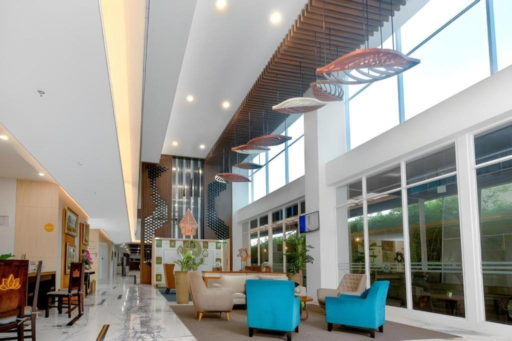 Java Lotus Hotel Jembel Dış mekan fotoğraf